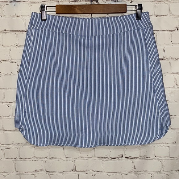 NWT  Blue Striped Skort Size 6 - Picture 2 of 12